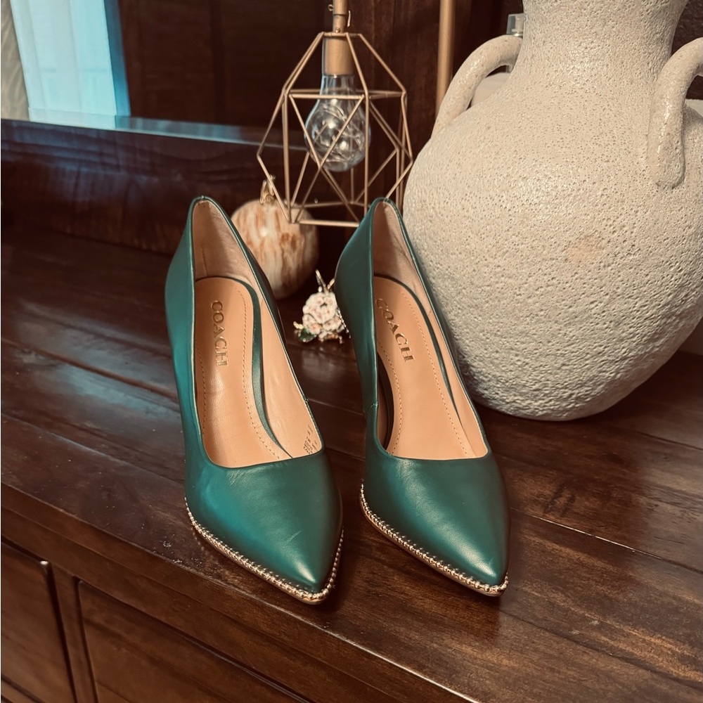 Coach Waverly Bead Chain Pumps (7.5)